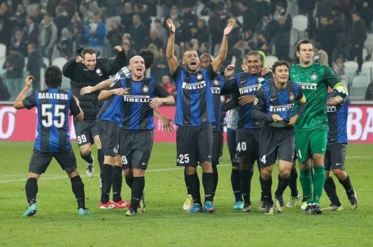 成都蓉城：中超外战的绝对标兵，细节与精神的完美结合（成都蓉城：中超外战标杆，细节打磨与精神气质相辅相成）