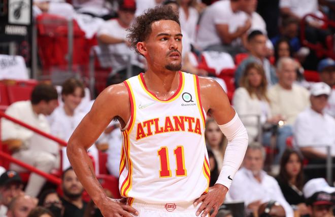 莱奥：我和囧叔经常交流，不仅聊足球，也聊生活中的方方面面（莱奥：我与囧叔交流频繁，聊的不仅是足球还有生活点滴）