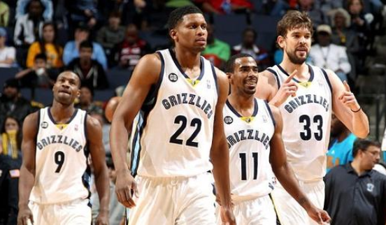 奥尔莫：皇马？我们靠自己，和自己竞争（奥尔莫谈皇马：我们专注自我，只与自己较量）