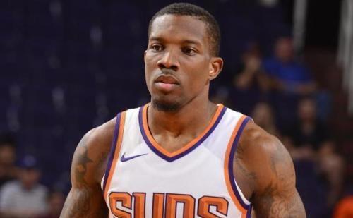 科尔：爱德华兹缺席不会让我们松懈，我们还没资格说那种话（科尔：即使爱德华兹缺阵也不代表我们能松懈，我们还没资格那样说）