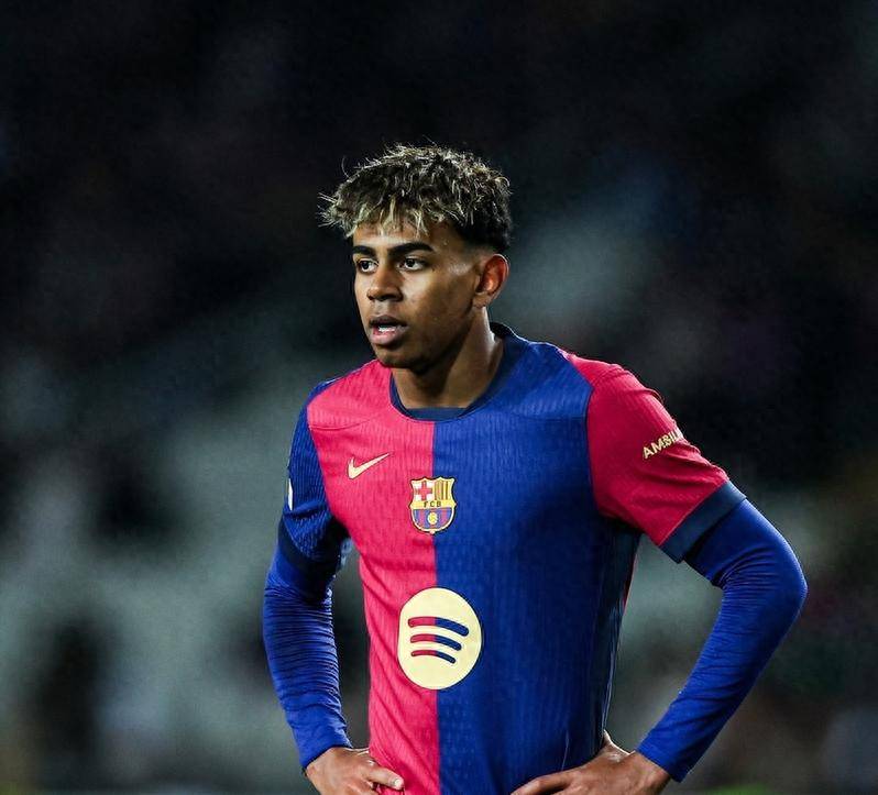 斯特拉马乔尼：如果恩里克连替补都上不了，那就说明他要走了（斯特拉马乔尼：若恩里克连替补席都坐不上，就意味着他将离队）