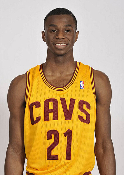 快船4连败跌至西部倒数第二！接下来要打雷霆、湖人、火箭（快船四连败跌至西部第14位，接下来将迎战雷霆、湖人与火箭）