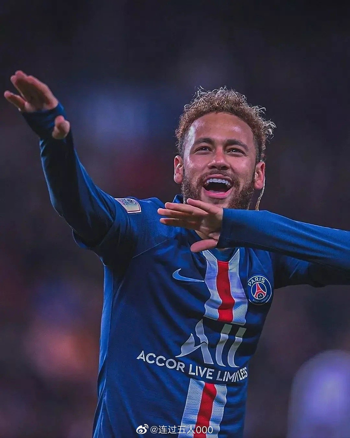 排除伤病！天空：弗拉霍维奇内收肌轻度疲劳，有望出战佛罗伦萨（无大碍！天空：弗拉霍维奇内收肌轻微疲劳，预计可战佛罗伦萨）