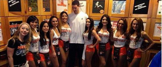 托莫里：在米兰感到被重视和支持；继续努力争取重回英格兰队（托莫里：在米兰感到信任与支持，仍将全力争取重返英格兰队）