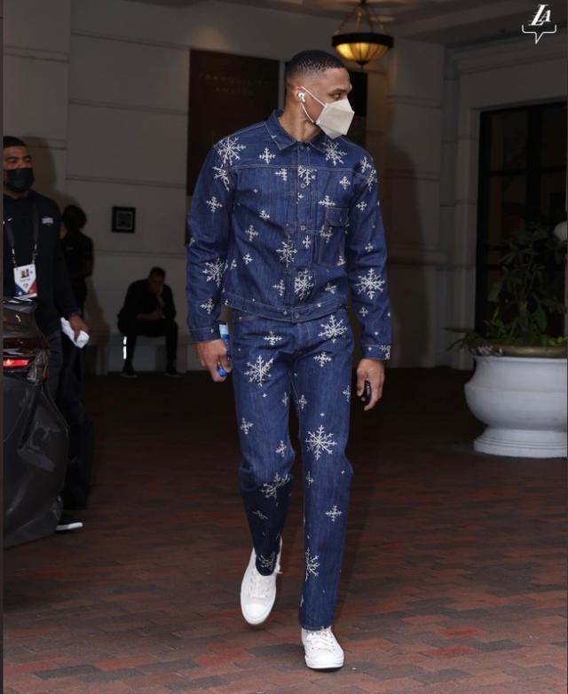 太阳89分创赛季得分新低，面对雷霆已经8连败（太阳仅得89分创本季新低，遭雷霆八连败）