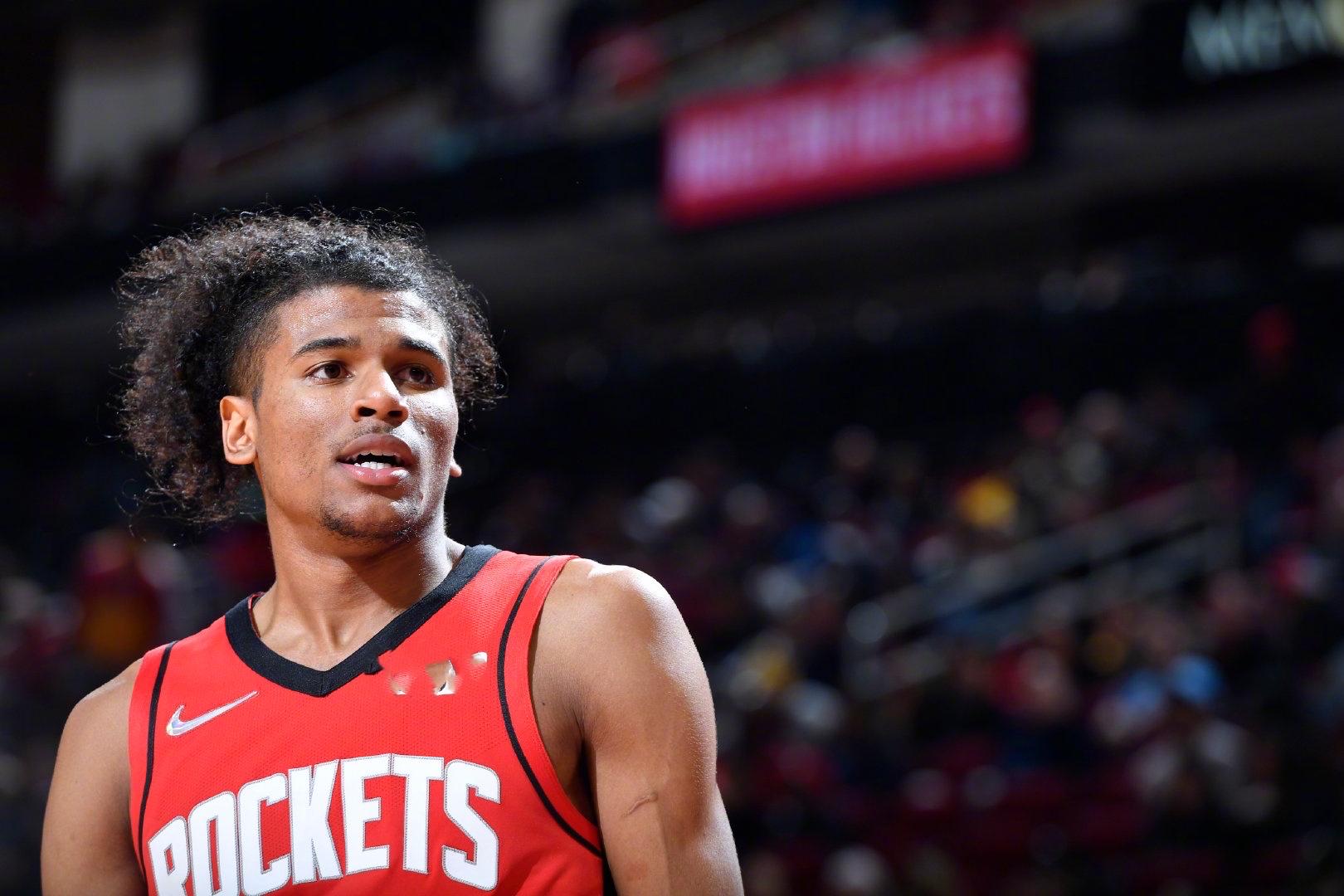 Faker：如以后有机会和Gumayusi成为对手，那也挺有意思（Faker：若将来能与Gumayusi站在对立面，也很有意思）