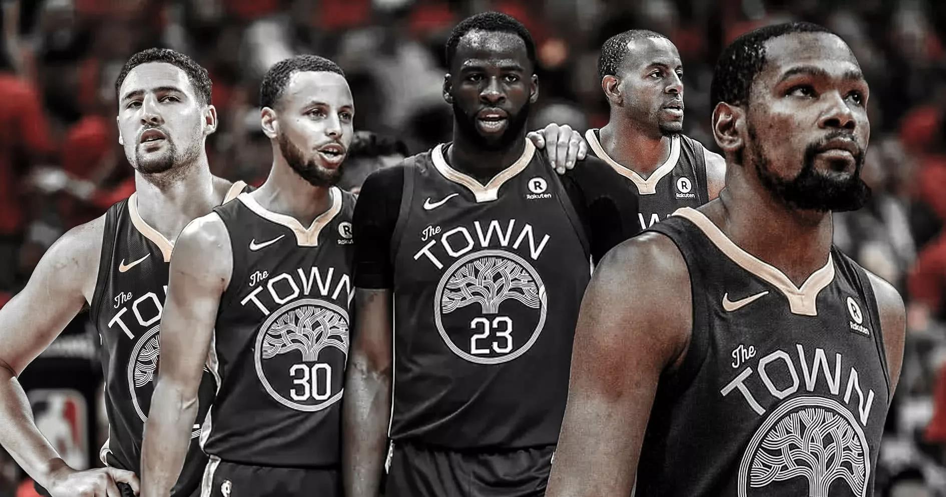 圣保罗总监：会在奥斯卡康复后再讨论未来，做事首先要人性化（圣保罗高层：奥斯卡伤愈后再谈去向，决策以人为本）